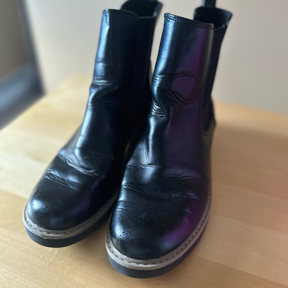 Black boots